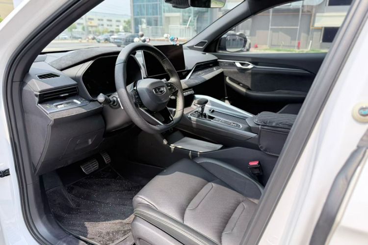 Used Geely Auto Preface 2023 2.0TD Space-Time Edition Interior 3