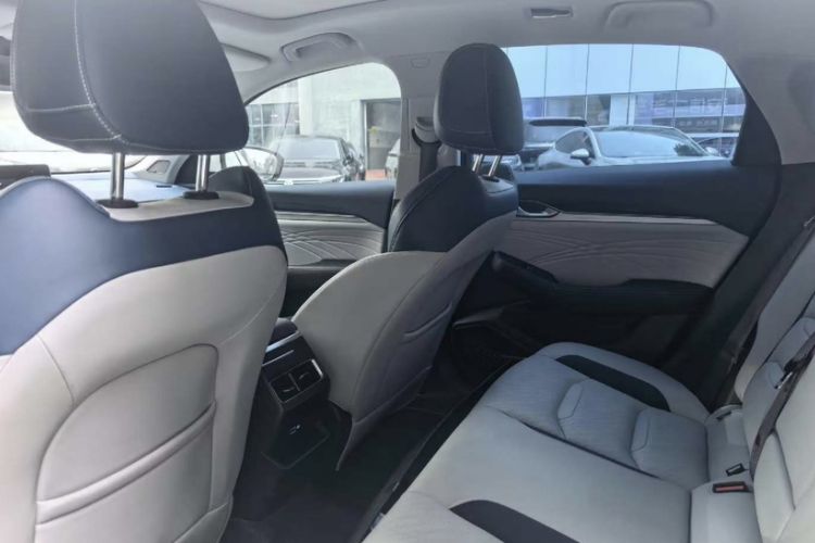 Used Geely Auto Preface 2023 2.0TD Prestige Version Interior 4