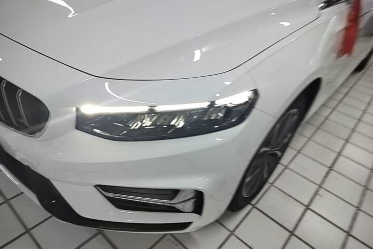 Used Geely Auto Preface 2023 1.5TD Fuyao Version Left Front Headlight