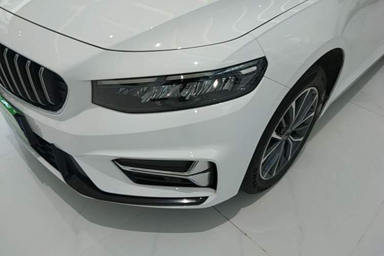 Used Geely Auto Preface 2023 2.0TD Luxury Version Left Front Headlight