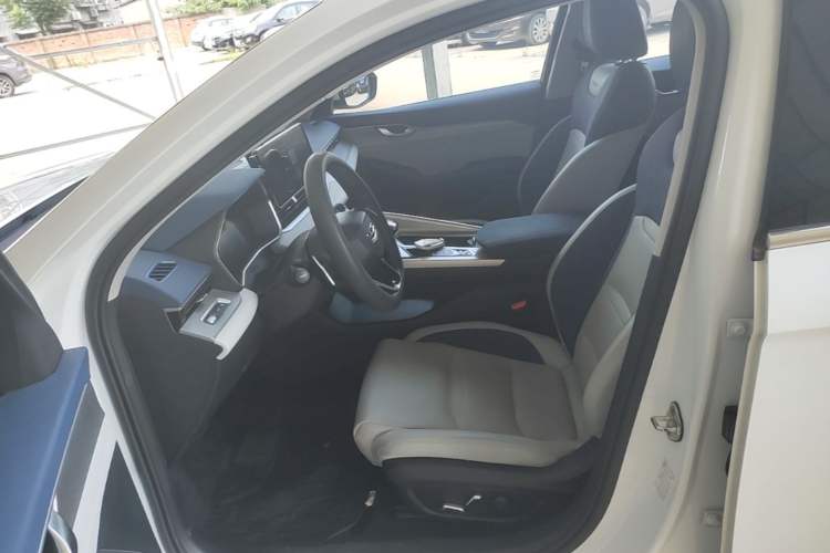 Used Geely Auto Preface 2023 2.0TD Prestige Version Left Front Seat