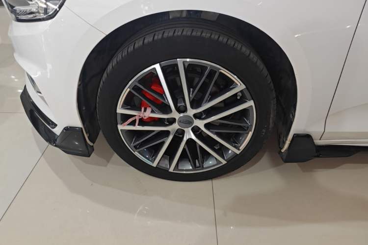 Used Geely Auto Preface 2023 1.5TD Kunlun Edition Left Front Wheel Hub