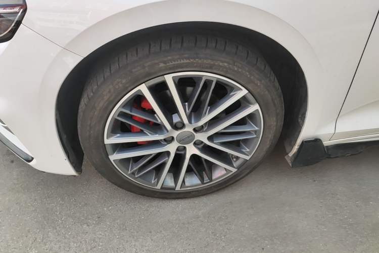 Used Geely Auto Preface 2023 1.5TD Kunlun Edition Left Front Wheel Hub