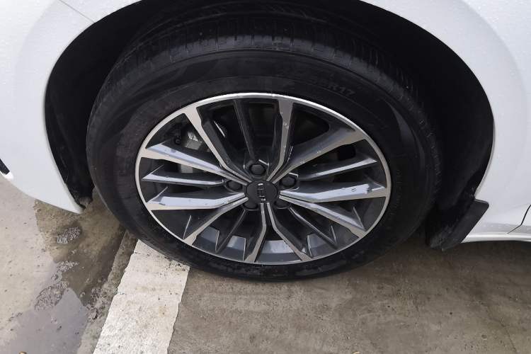 Used Geely Auto Preface 2023 2.0TD Luxury Version Left Front Wheel Hub