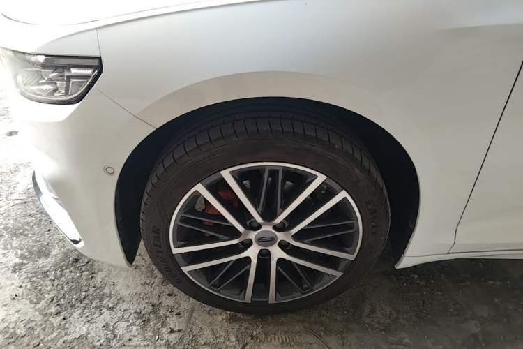 Used Geely Auto Preface 2023 2.0TD Prestige Version Left Front Wheel Hub