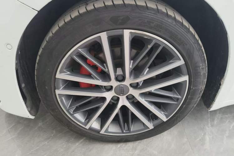 Used Geely Auto Preface 2023 2.0TD Prestige Version Left Front Wheel Hub