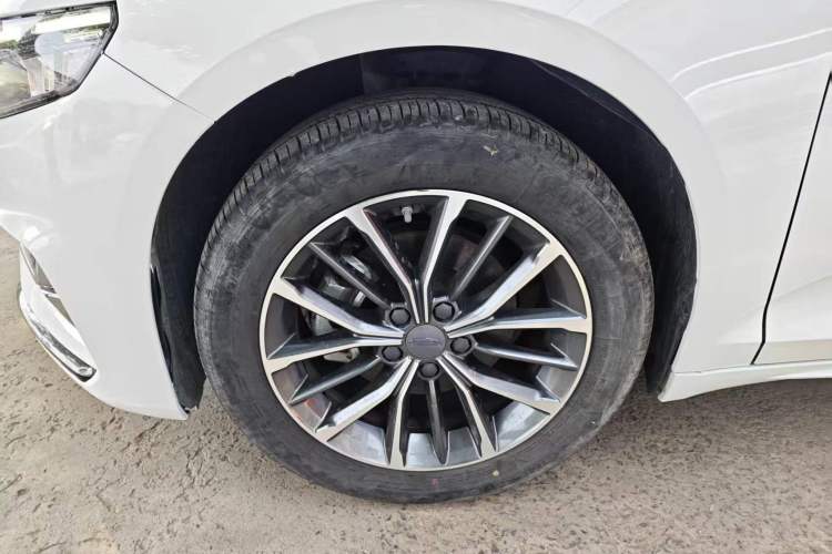 Used Geely Auto Preface 2023 1.5TD Fuyao Version Left Front Wheel Hub