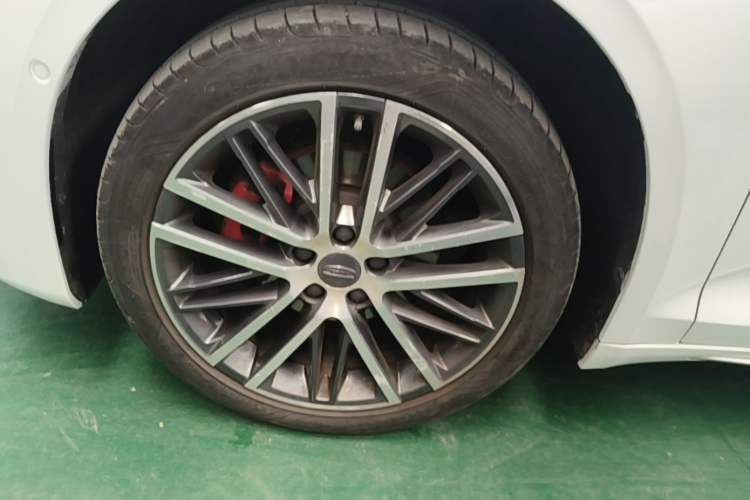 Used Geely Auto Preface 2023 2.0TD Prestige Version Left Front Wheel Hub
