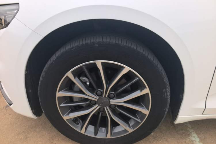 Used Geely Auto Preface 2023 2.0TD Luxury Version Left Front Wheel Hub