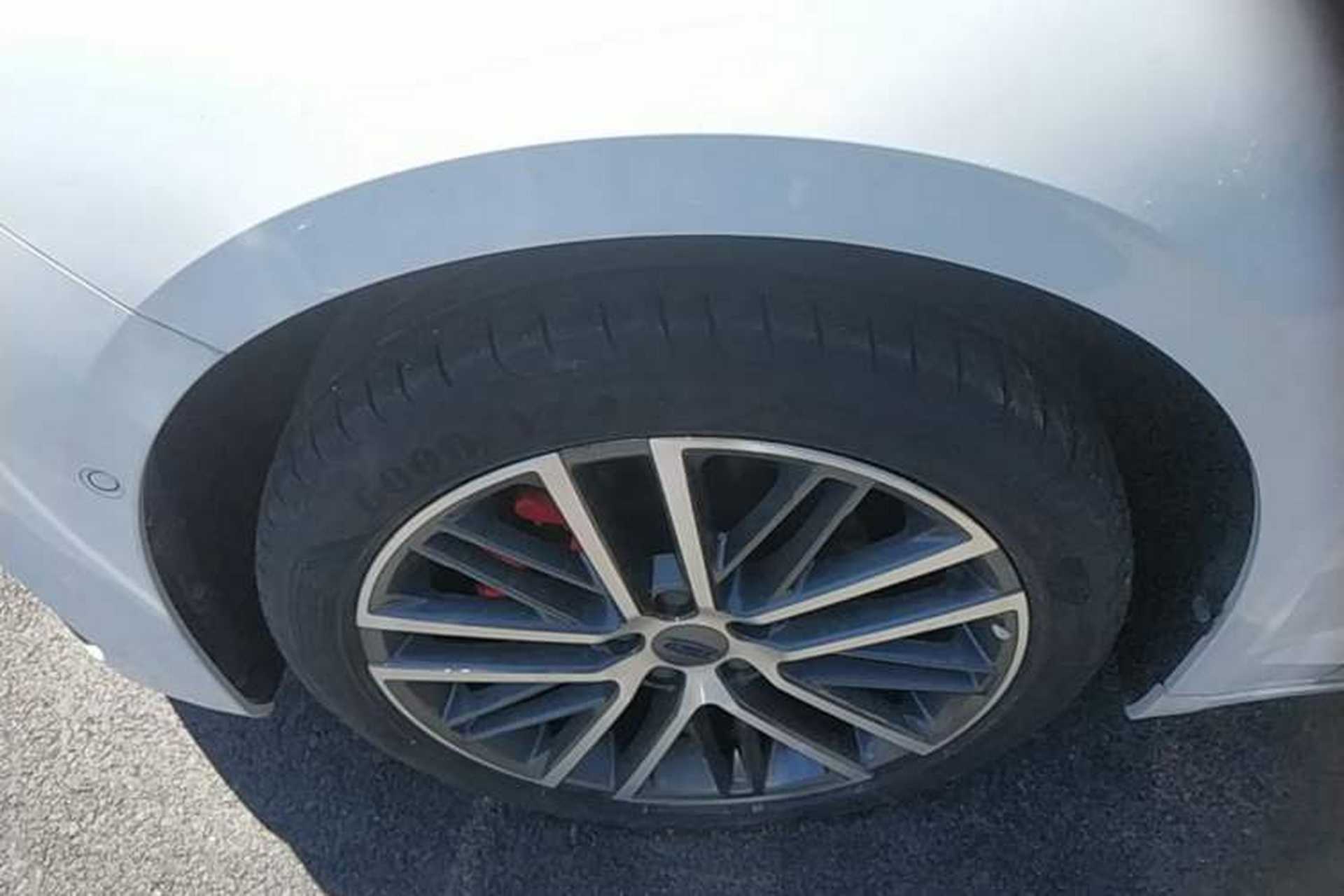 Used Geely Auto Preface 2023 2.0TD Prestige Version Left Front Wheel Hub