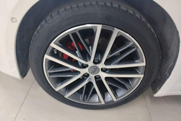 Used Geely Auto Preface 2023 2.0TD Prestige Version Left Front Wheel Hub