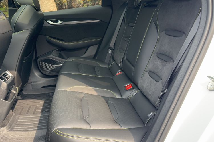 Used Geely Auto Preface 2023 2.0TD Space-Time Edition Left Rear Seat