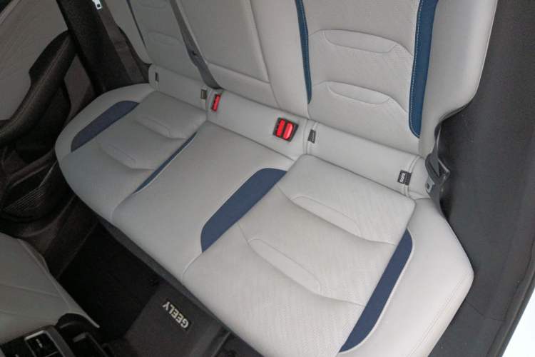 Used Geely Auto Preface 2023 2.0TD Prestige Version Left Rear Seat