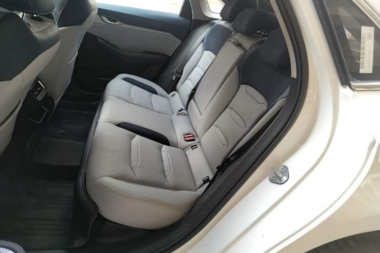 Used Geely Auto Preface 2023 2.0TD Prestige Version Left Rear Seat