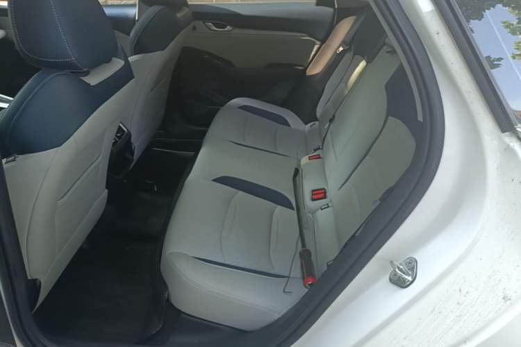 Used Geely Auto Preface 2023 2.0TD Prestige Version Left Rear Seat