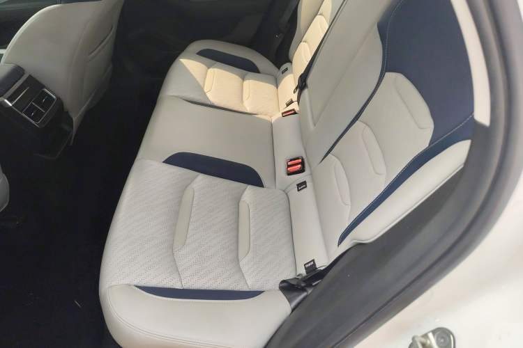 Used Geely Auto Preface 2023 2.0TD Prestige Version Left Rear Seat