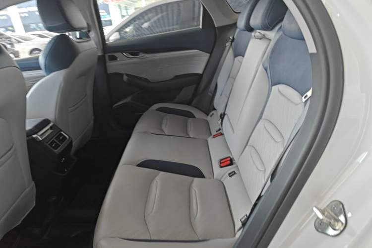 Used Geely Auto Preface 2023 2.0TD Prestige Version Left Rear Seat