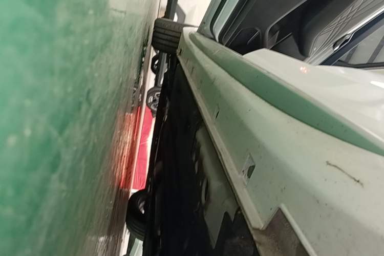 Used Geely Auto Preface 2023 2.0TD Prestige Version Left Side Sill