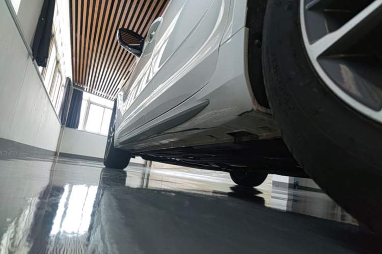 Used Geely Auto Preface 2023 2.0TD Luxury Version Left Side Sill