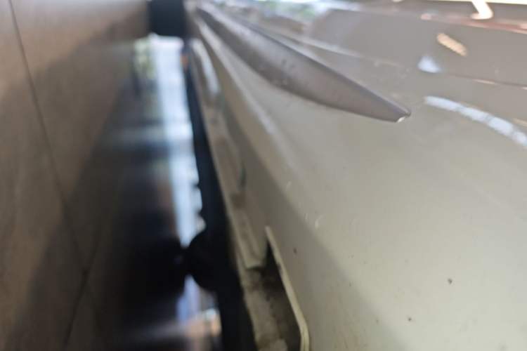 Used Geely Auto Preface 2023 2.0TD Prestige Version Left Side Sill