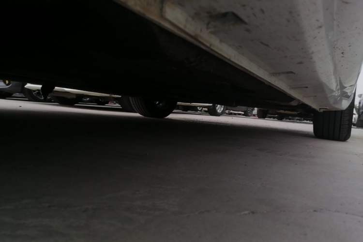 Used Geely Auto Preface 2023 1.5TD Fuyao Version Left Side Sill