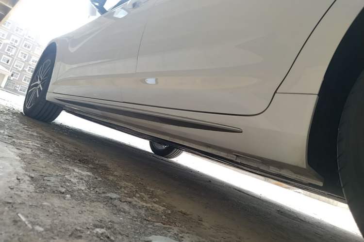 Used Geely Auto Preface 2023 2.0TD Prestige Version Left Side Sill