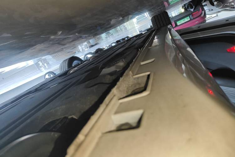 Used Geely Auto Preface 2023 2.0TD Prestige Version Left Side Sill
