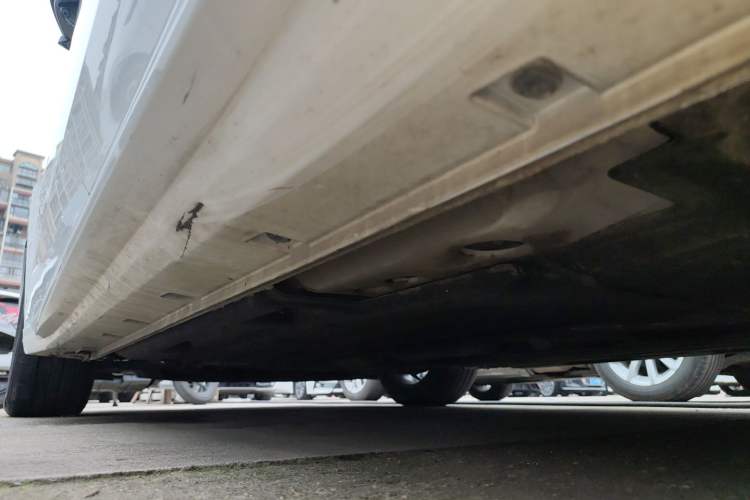Used Geely Auto Preface 2023 1.5TD Fuyao Version Left Side Sill