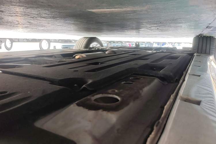 Used Geely Auto Preface 2023 2.0TD Prestige Version Left Side Sill