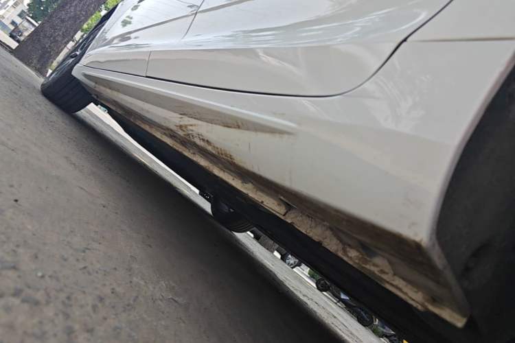 Used Geely Auto Preface 2023 1.5TD Fuyao Version Left Side Sill
