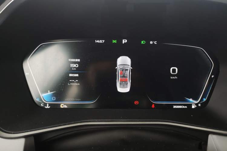 Used Geely Auto Preface 2023 2.0TD Prestige Version Odometer Close Up