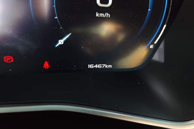 Used Geely Auto Preface 2023 1.5TD Kunlun Edition Odometer Close Up