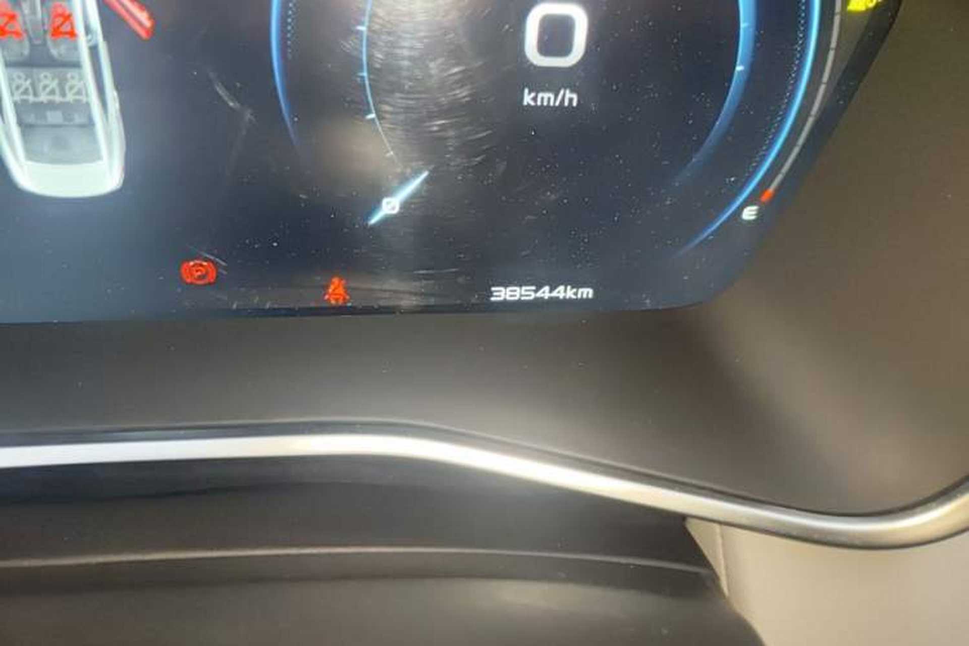 Used Geely Auto Preface 2023 2.0TD Prestige Version Odometer Close Up