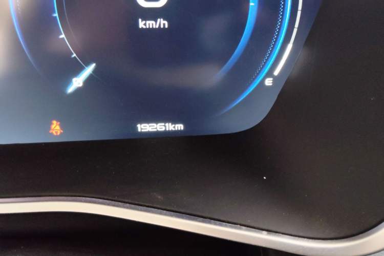 Used Geely Auto Preface 2023 1.5TD Kunlun Edition Odometer Close Up