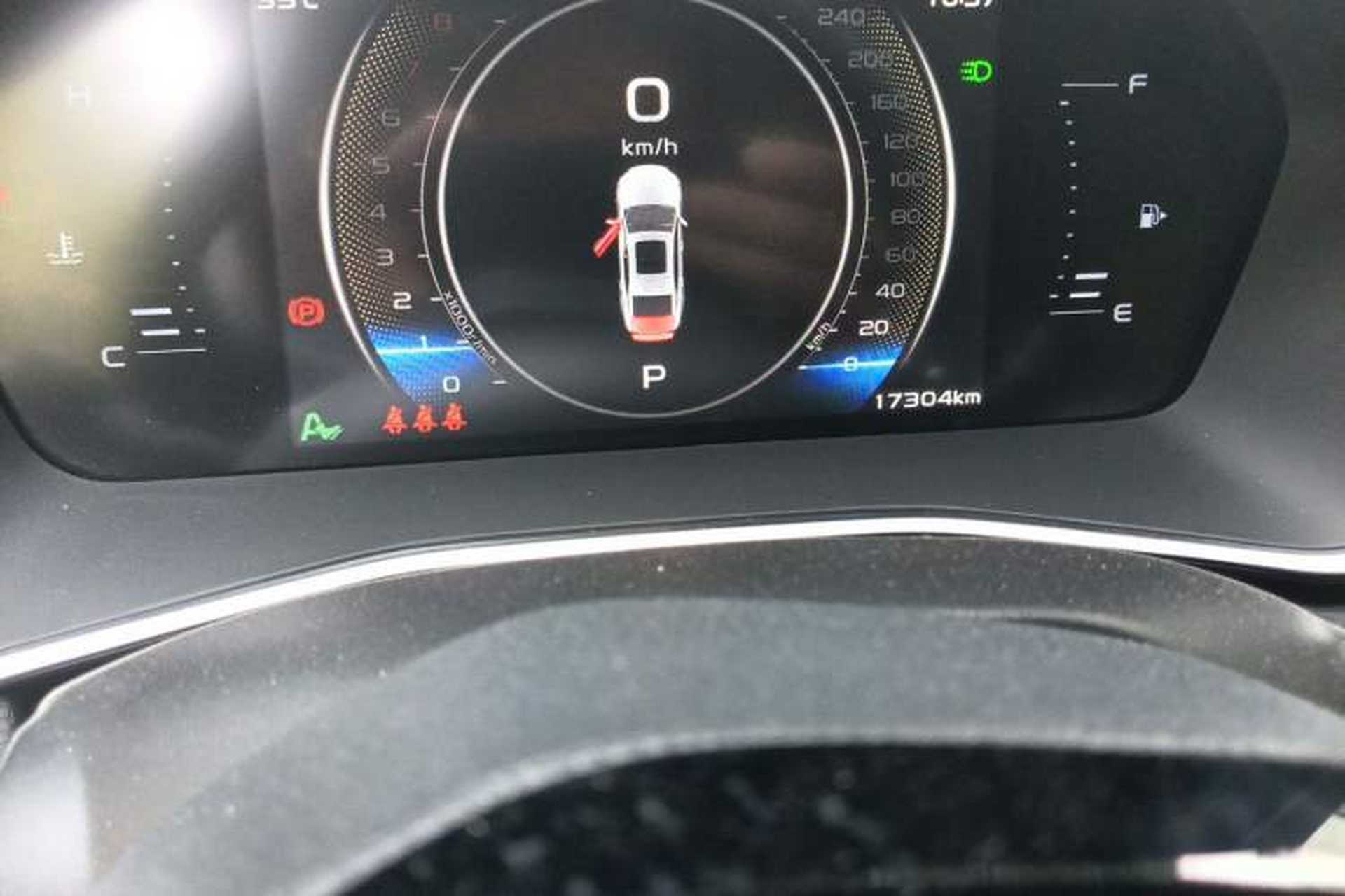 Used Geely Auto Preface 2023 2.0TD Luxury Version Odometer Close Up