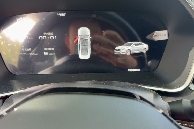 Used Geely Auto Preface 2023 1.5TD Kunlun Edition Odometer Close Up