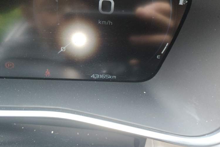 Used Geely Auto Preface 2023 2.0TD Prestige Version Odometer Close Up