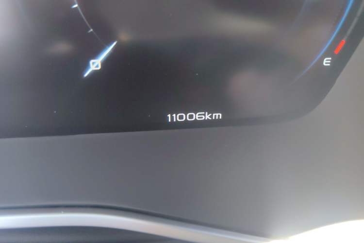 Used Geely Auto Preface 2023 1.5TD Kunlun Edition Odometer Close Up