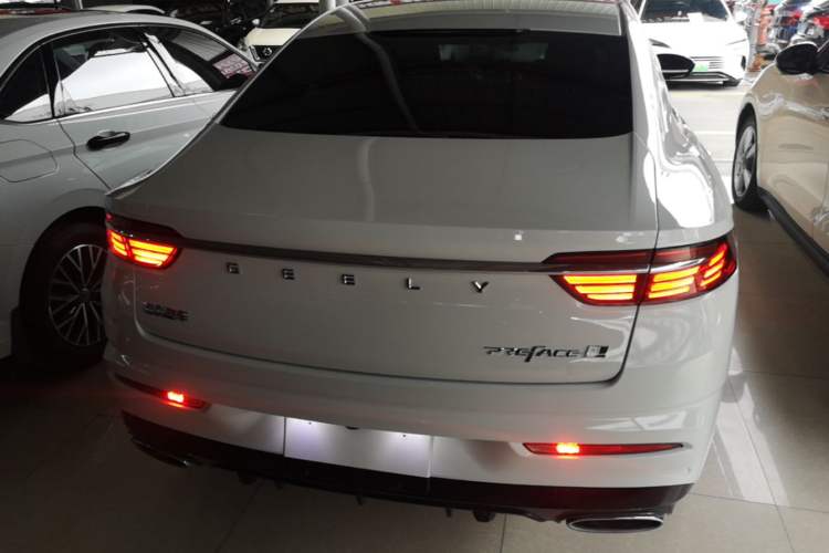 Used Geely Auto Preface 2023 2.0TD Prestige Version Rear