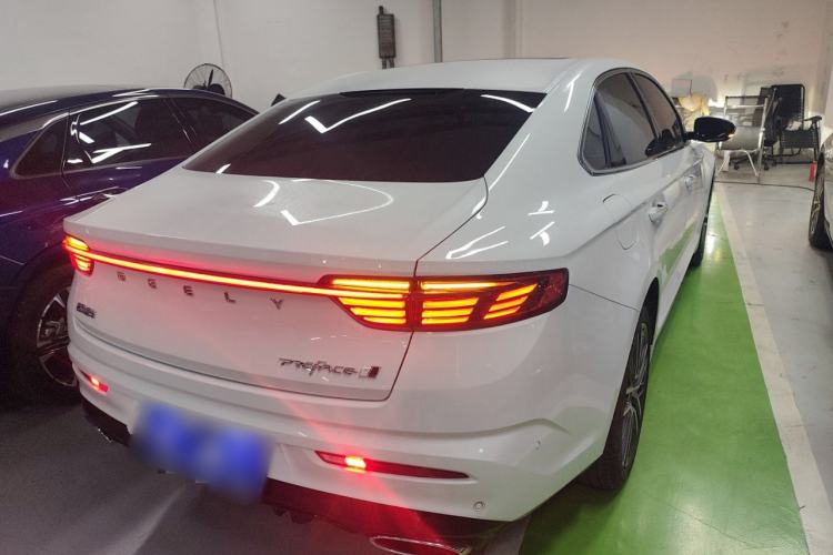 Used Geely Auto Preface 2023 2.0TD Prestige Version Rear Right 45 Deg