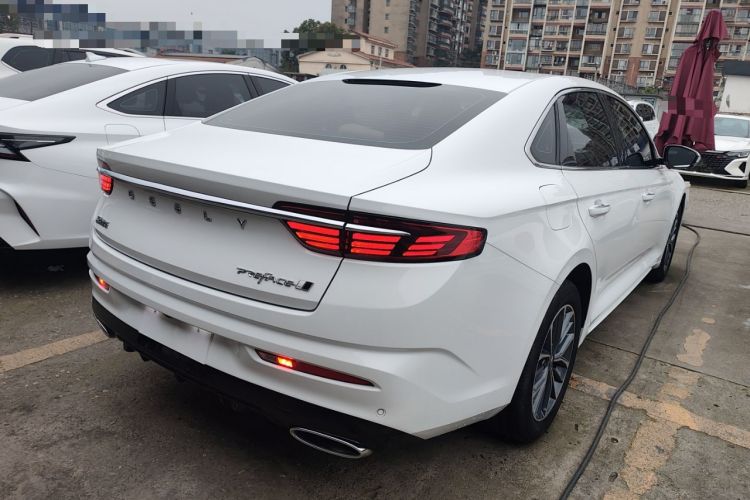 Used Geely Auto Preface 2023 1.5TD Fuyao Version Rear Right 45 Deg