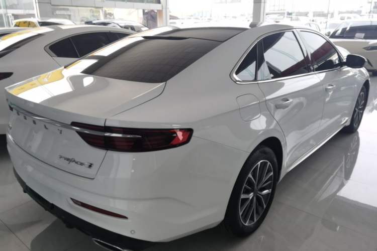 Used Geely Auto Preface 2023 2.0TD Luxury Version Rear Right 45 Deg