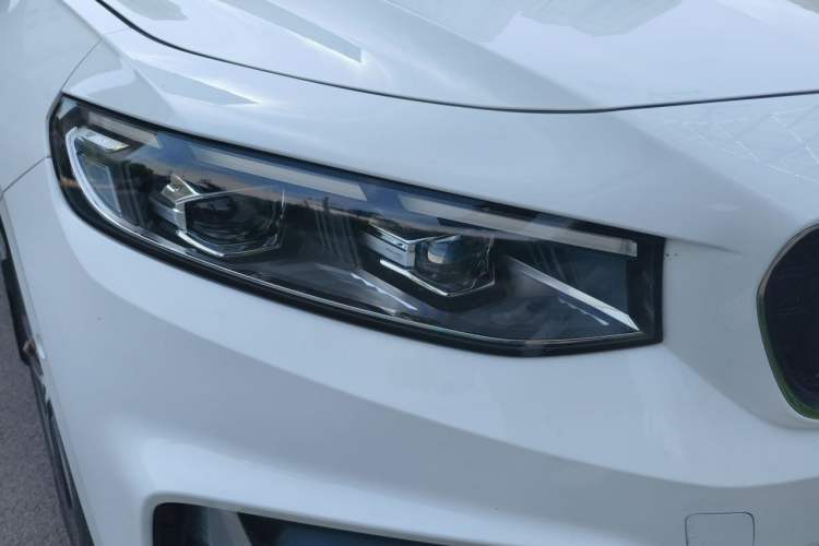Used Geely Auto Preface 2023 2.0TD Prestige Version Right Front Headlight