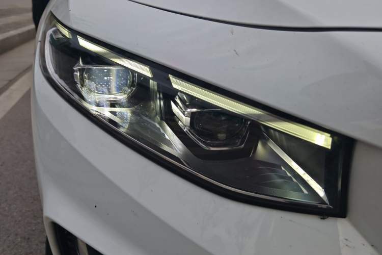 Used Geely Auto Preface 2023 1.5TD Kunlun Edition Right Front Headlight
