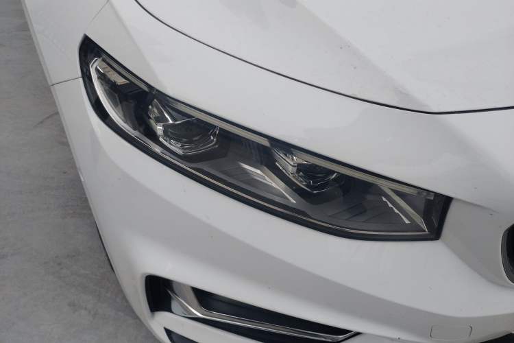 Used Geely Auto Preface 2023 2.0TD Prestige Version Right Front Headlight