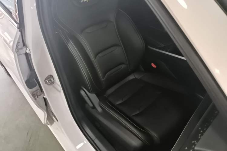 Used Geely Auto Preface 2023 1.5TD Fuyao Version Right Front Seat