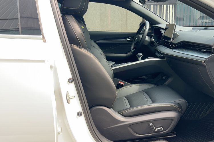 Used Geely Auto Preface 2023 1.5TD Kunlun Edition Right Front Seat
