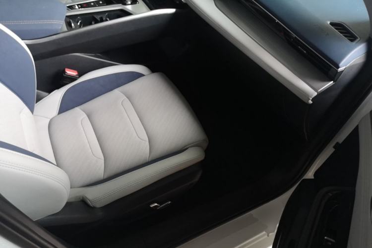Used Geely Auto Preface 2023 2.0TD Prestige Version Right Front Seat