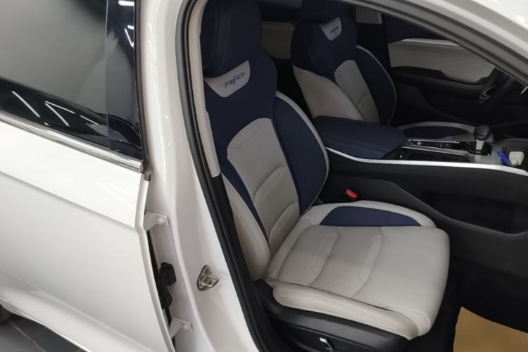 Used Geely Auto Preface 2023 2.0TD Prestige Version Right Front Seat