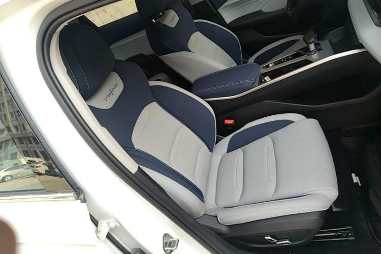 Used Geely Auto Preface 2023 2.0TD Prestige Version Right Front Seat
